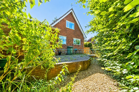 Hallwood Close, Reedley, Burnley - Photo 14