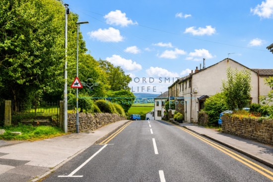 Halifax Road, Briercliffe, Burnley - Photo 12